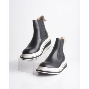 Loewe Womens Chelsea Ankle Boots Leather Pull On Flat Black US 7 EU 37 New